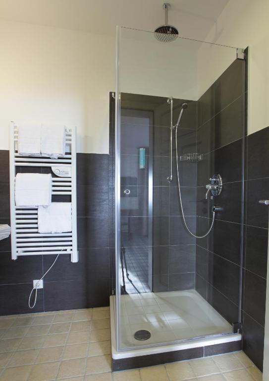 Die Post Landgasthof Aufkirchen Berg am Starnberger See Room photo